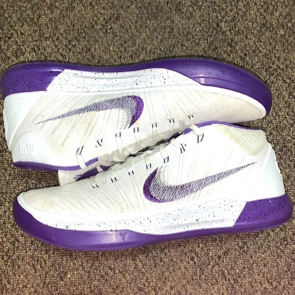 Kobe worn comes with box good condition